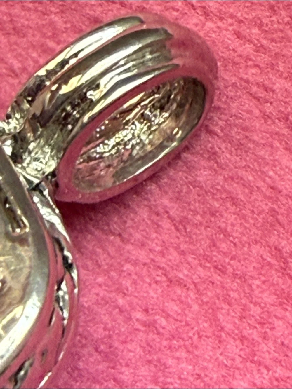 ✨ Stunning Cushion-Cut Statement Pendant‎ ✨